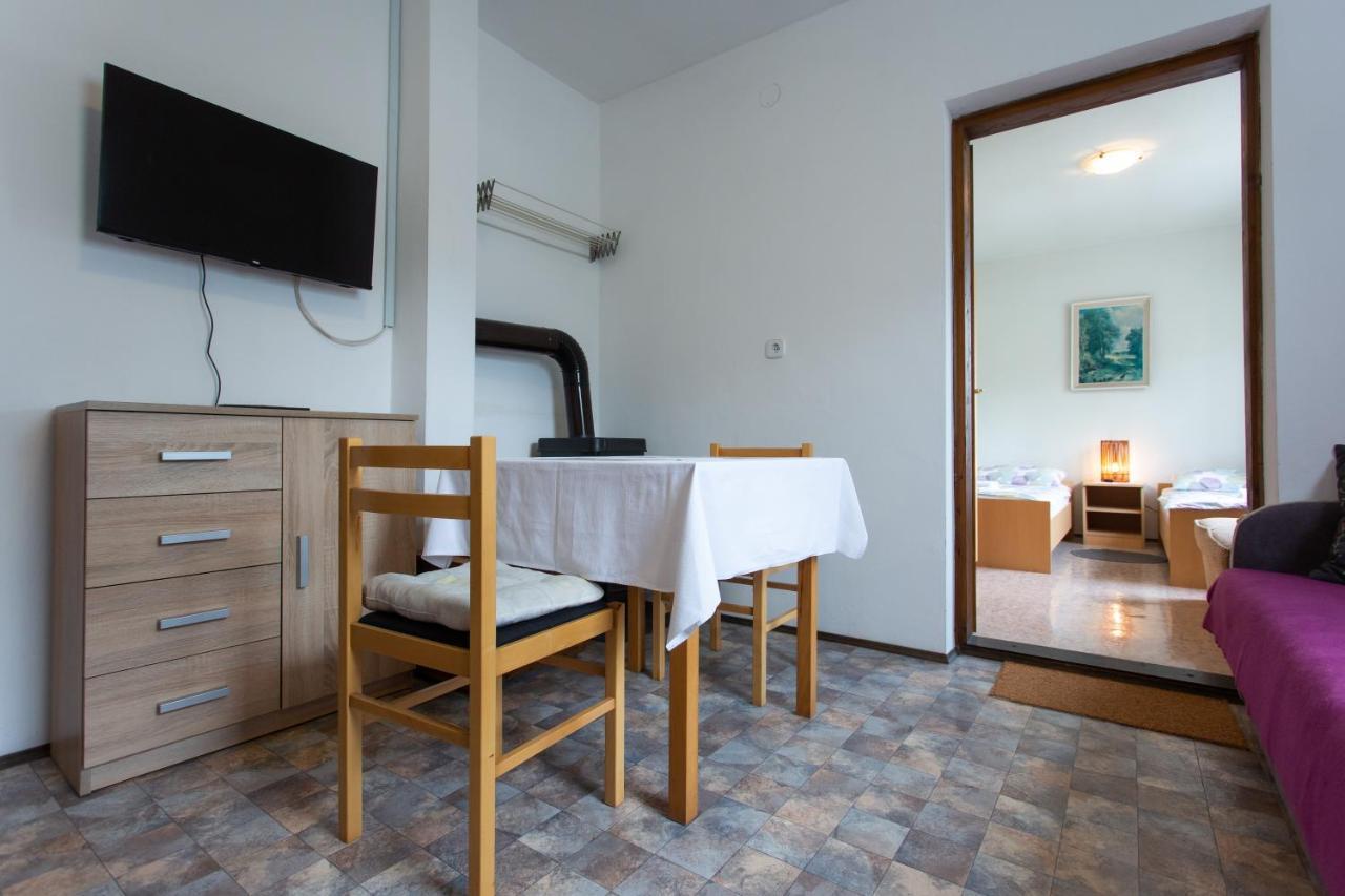 House Vranic Hotel Rakovica Exterior foto