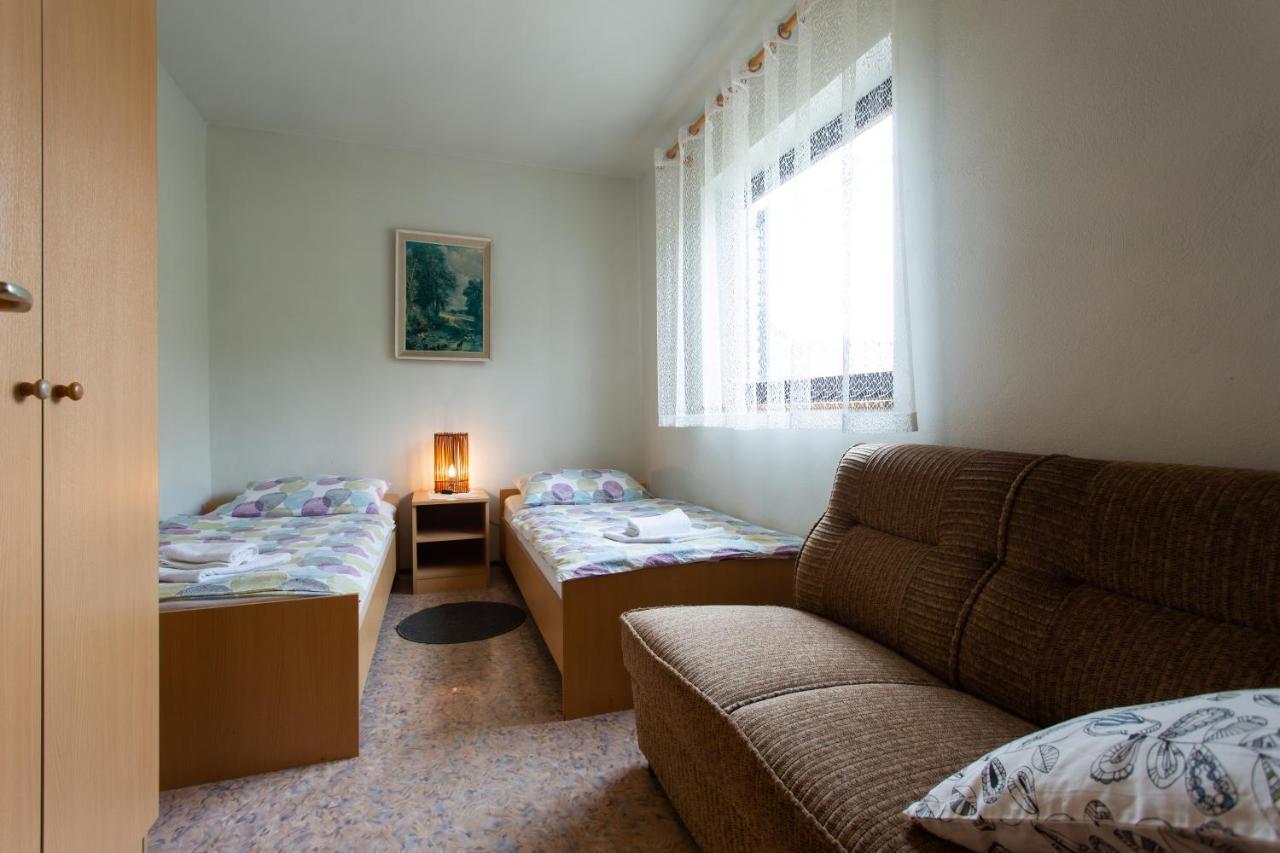 House Vranic Hotel Rakovica Exterior foto