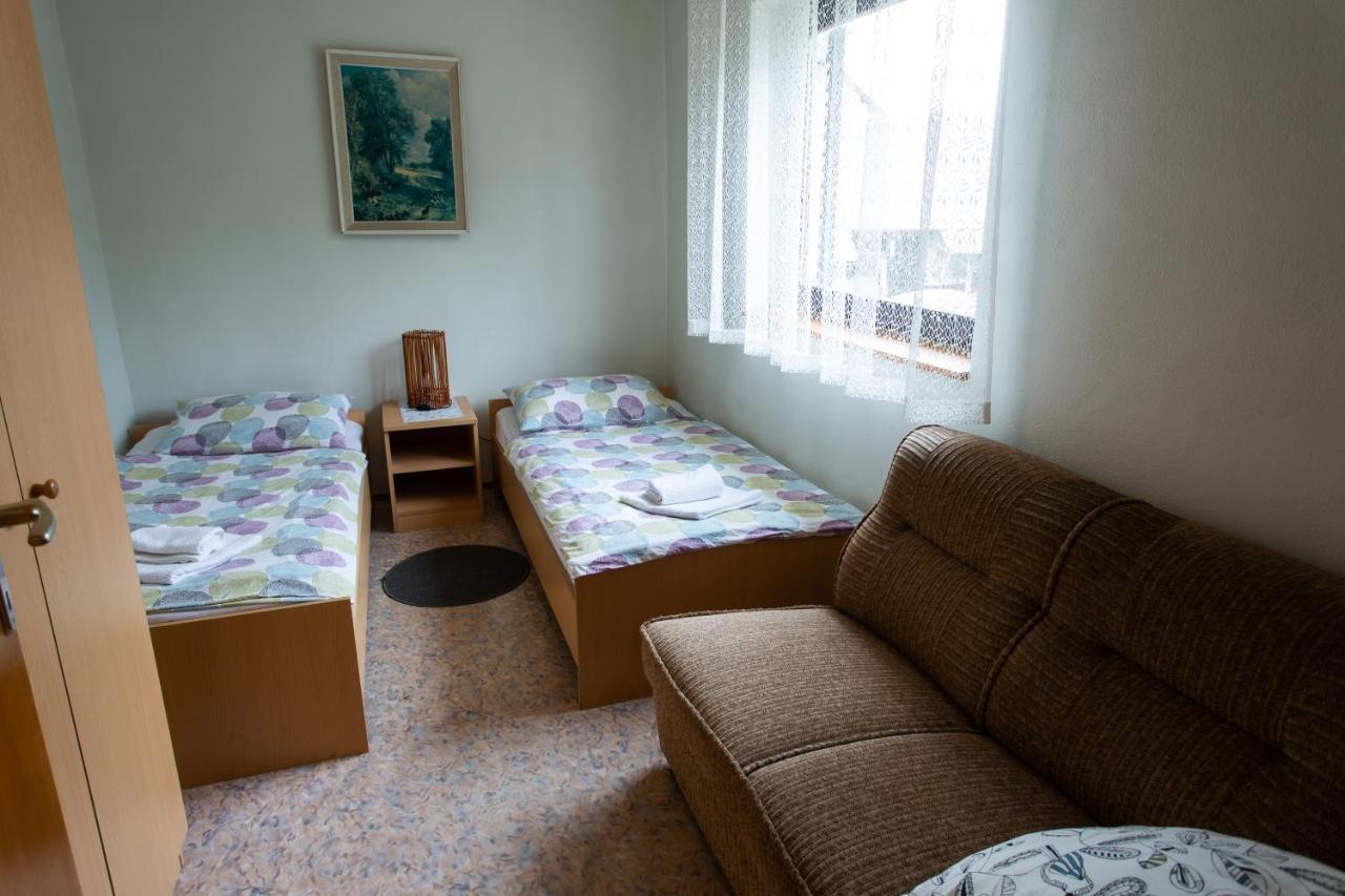 House Vranic Hotel Rakovica Exterior foto